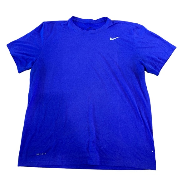 Nike T-Shirt - Picture 1 of 8